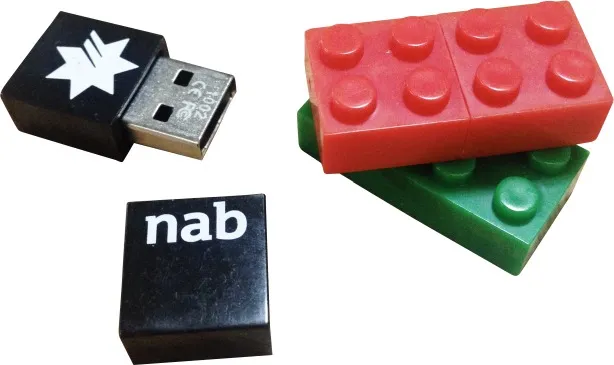 promotional_lego_brick_usb